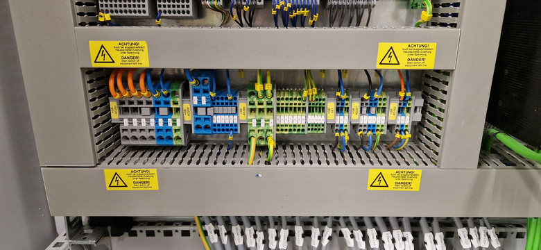 Switch gear